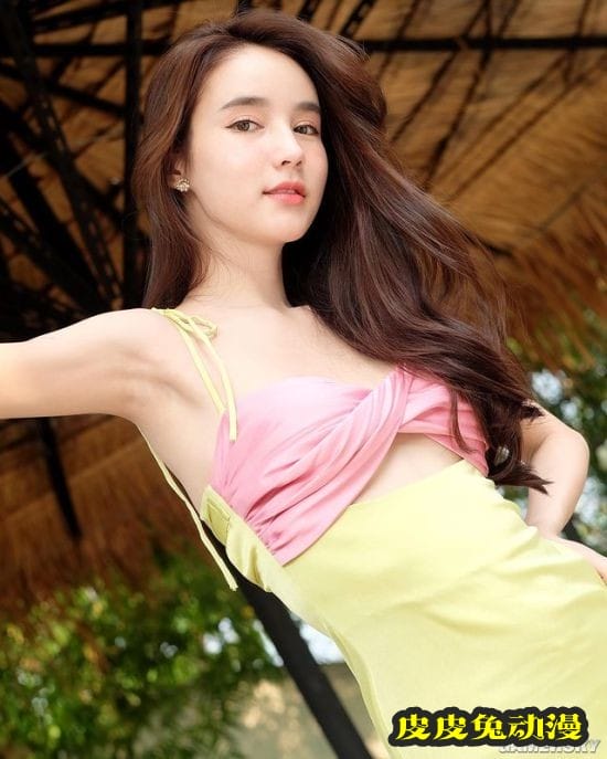 曾经泰国征兵现场的最美变性人 已经蜕变成性感模特