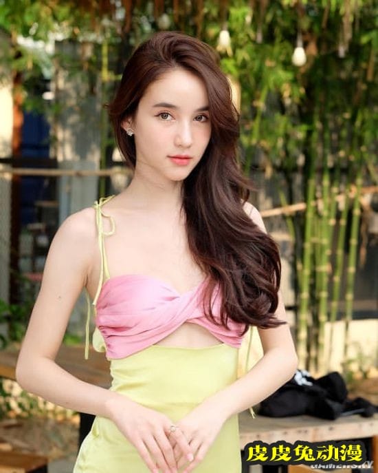 曾经泰国征兵现场的最美变性人 已经蜕变成性感模特