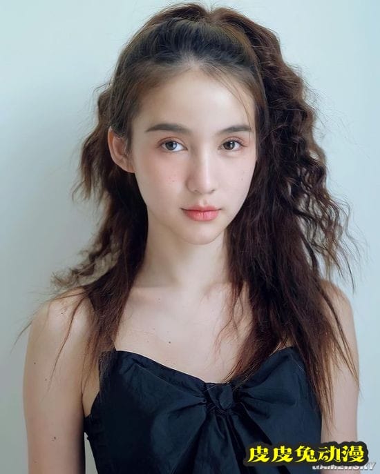 曾经泰国征兵现场的最美变性人 已经蜕变成性感模特