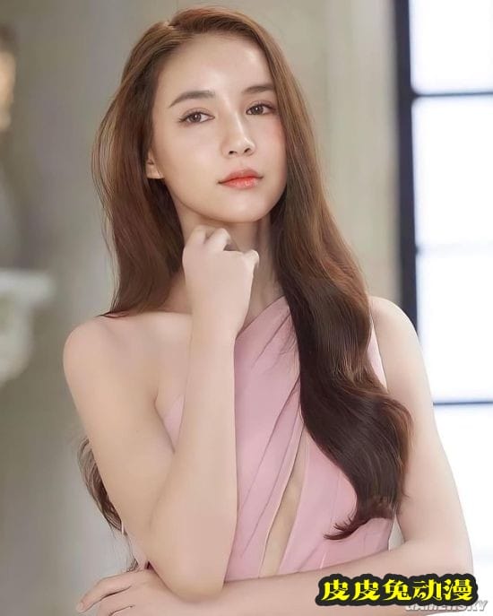 曾经泰国征兵现场的最美变性人 已经蜕变成性感模特