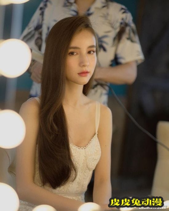 曾经泰国征兵现场的最美变性人 已经蜕变成性感模特