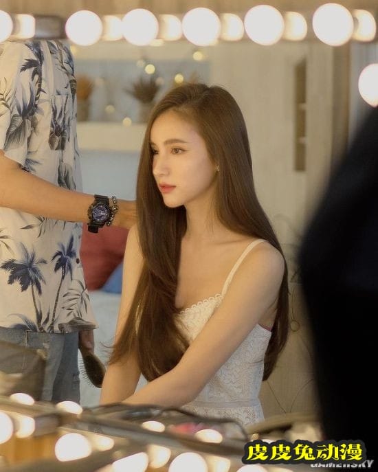 曾经泰国征兵现场的最美变性人 已经蜕变成性感模特