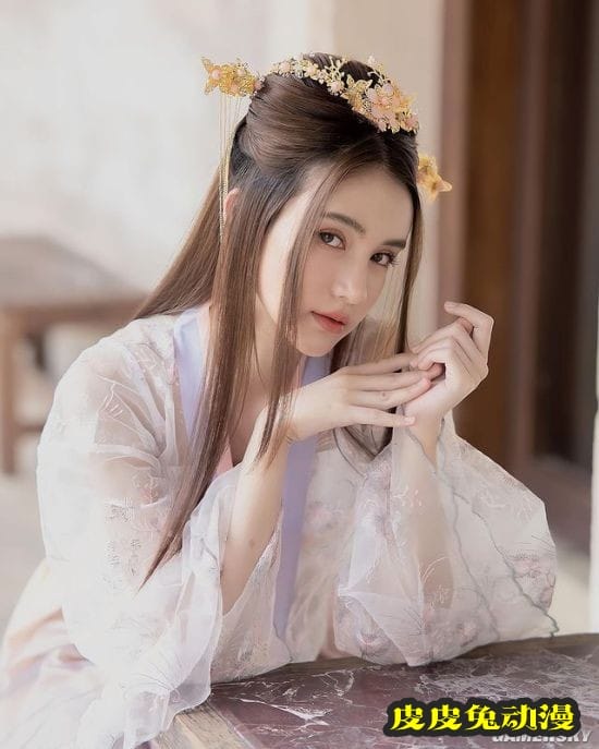 曾经泰国征兵现场的最美变性人 已经蜕变成性感模特