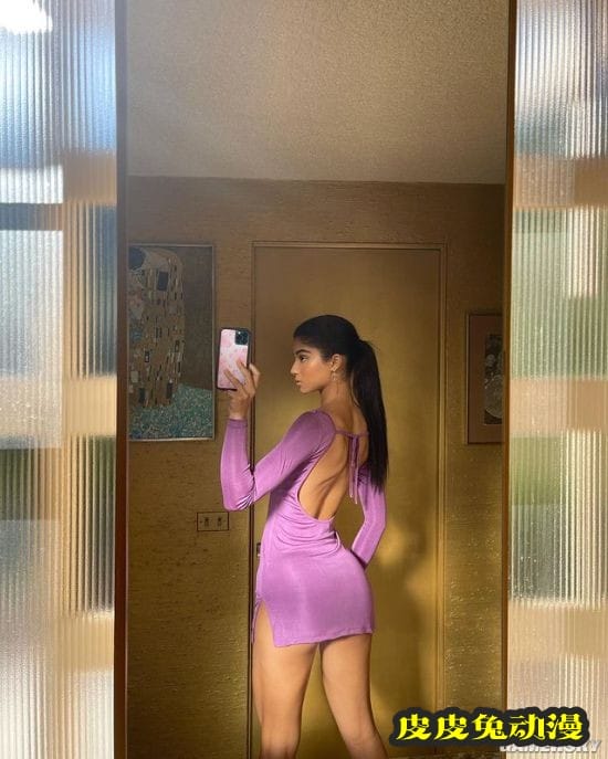 身材绝美的S型曲线 曼妙吸睛的西班牙混血模特