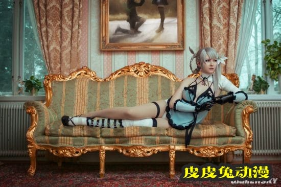 《尼尔:伪装者》凯妮COS 雌雄同体衣服简陋的小姐姐