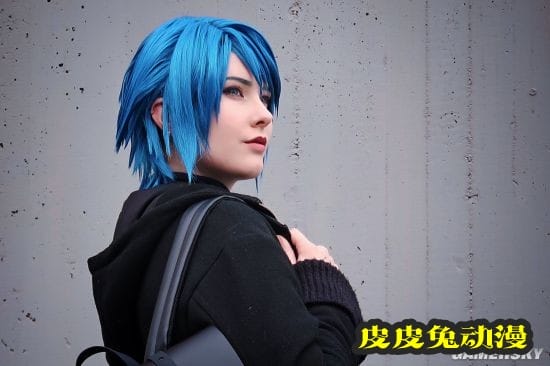 《尼尔：伪装者》凯妮COS 雌雄同体衣服简陋的小姐姐