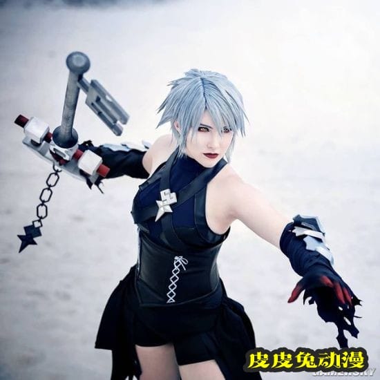 《尼尔：伪装者》凯妮COS 雌雄同体衣服简陋的小姐姐