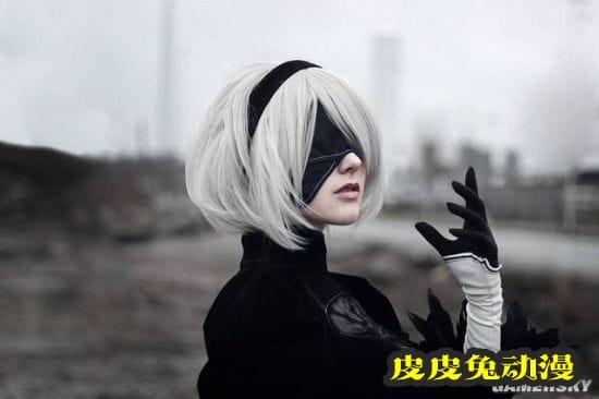 《尼尔：伪装者》凯妮COS 雌雄同体衣服简陋的小姐姐