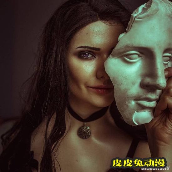 俄妹COS《巫师》系列女主 美腿御姐CG级神还原