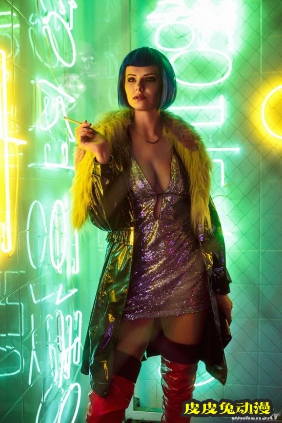 俄妹COS《巫师》系列女主 美腿御姐CG级神还原