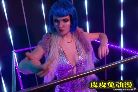 俄妹COS《巫师》系列女主 美腿御姐CG级神还原