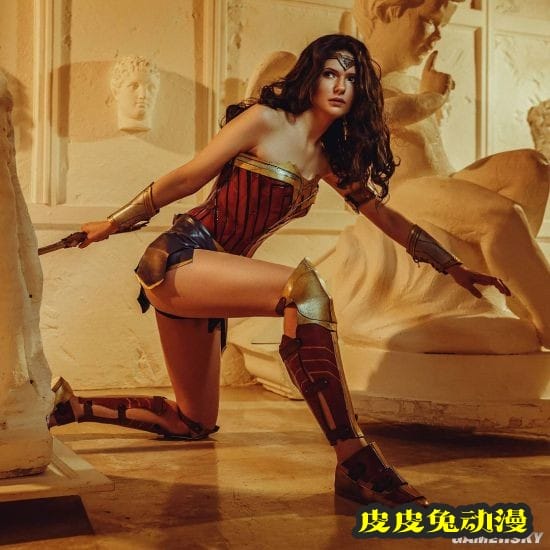 俄妹COS《巫师》系列女主 美腿御姐CG级神还原