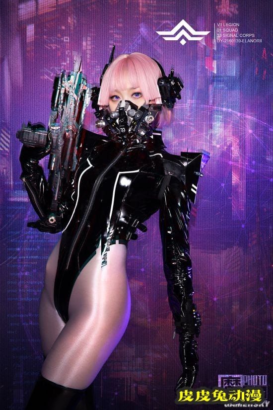 科技与性感的完美结合 黑暗王朝作品《狼行闻书》改造型通讯官