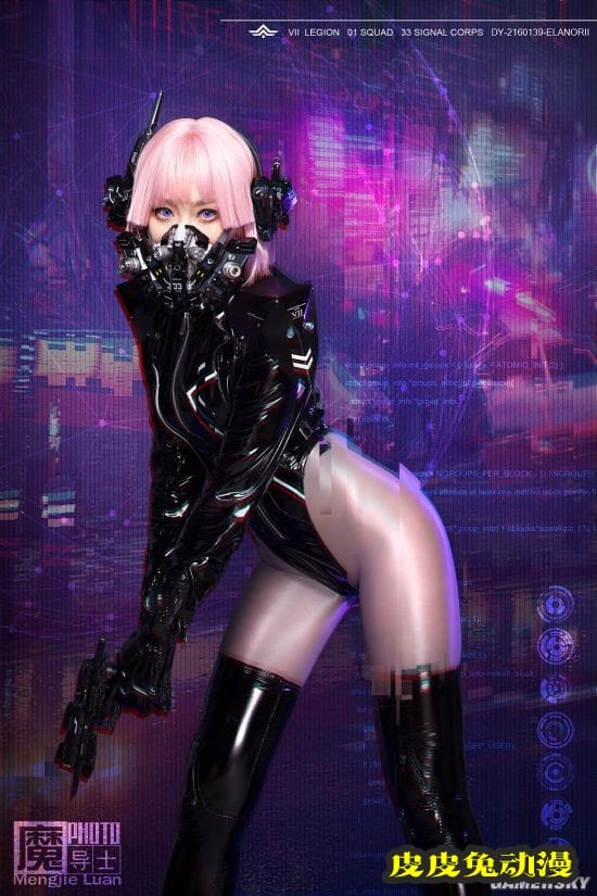 科技与性感的完美结合 黑暗王朝作品《狼行闻书》改造型通讯官