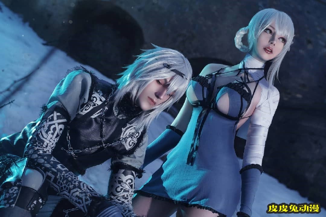 超短裙凯妮与2B小姐姐 一周大师级CosPlay赏