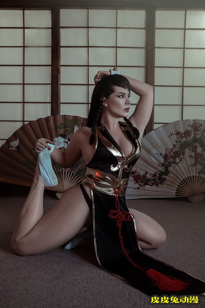 超短裙凯妮与2B小姐姐 一周大师级CosPlay赏