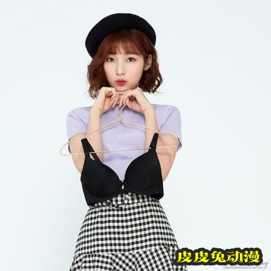 清纯派女偶像代言内衣 却从没拍过内衣照引粉丝热议
