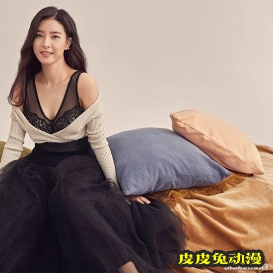 清纯派女偶像代言内衣 却从没拍过内衣照引粉丝热议