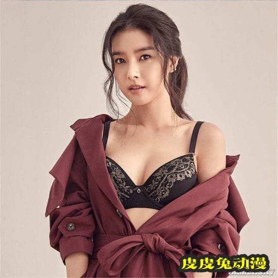 清纯派女偶像代言内衣 却从没拍过内衣照引粉丝热议