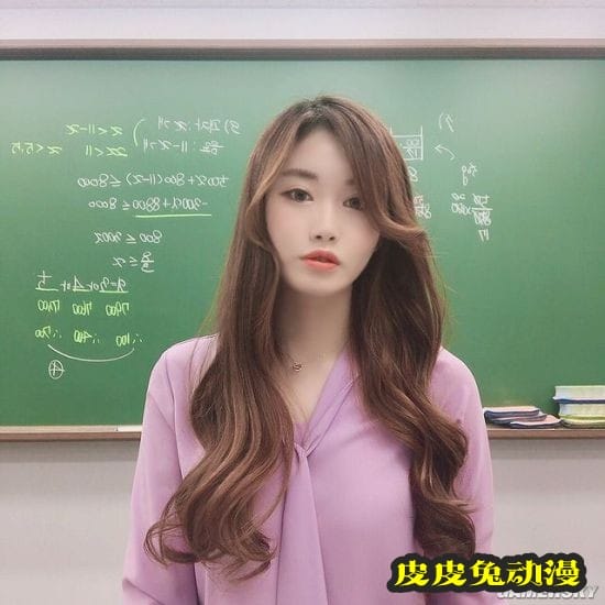 韩国女数学老师走红 网友：老师我想学数学