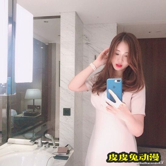 韩国女数学老师走红 网友：老师我想学数学