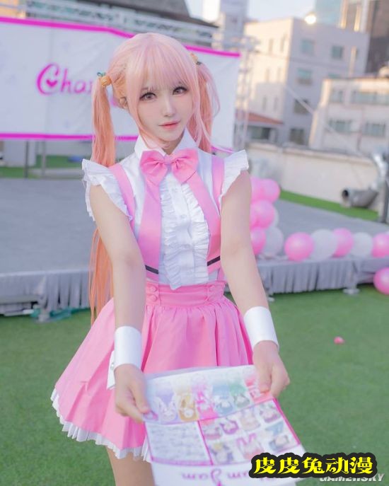 韩妹COS《尼尔》凯妮版2B小姐姐 长腿短裙战力飙升