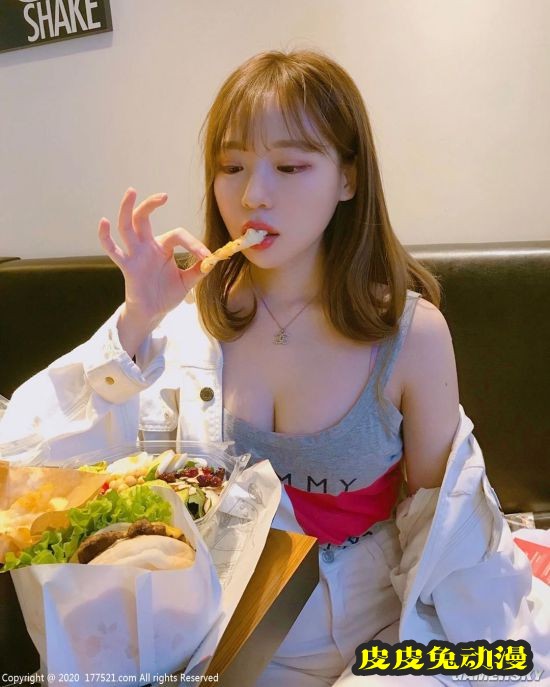 视线总是不由自主 韩国DJ靓妹Mochi