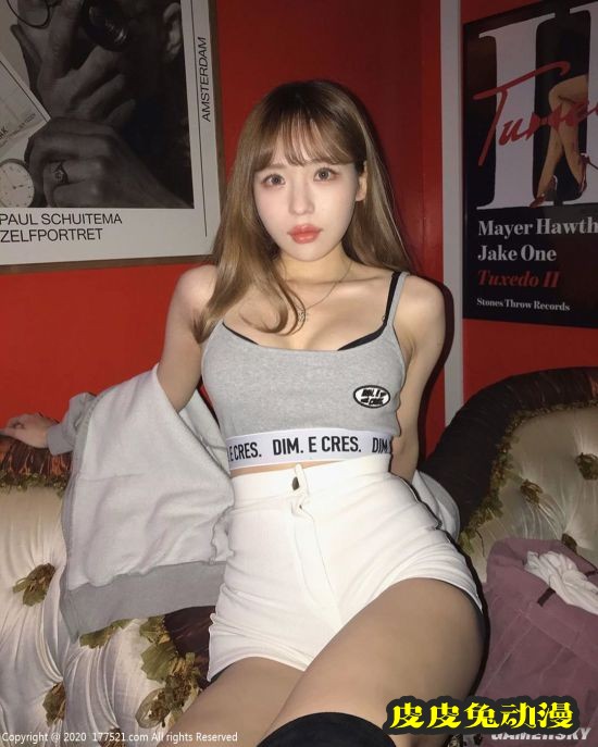 视线总是不由自主 韩国DJ靓妹Mochi