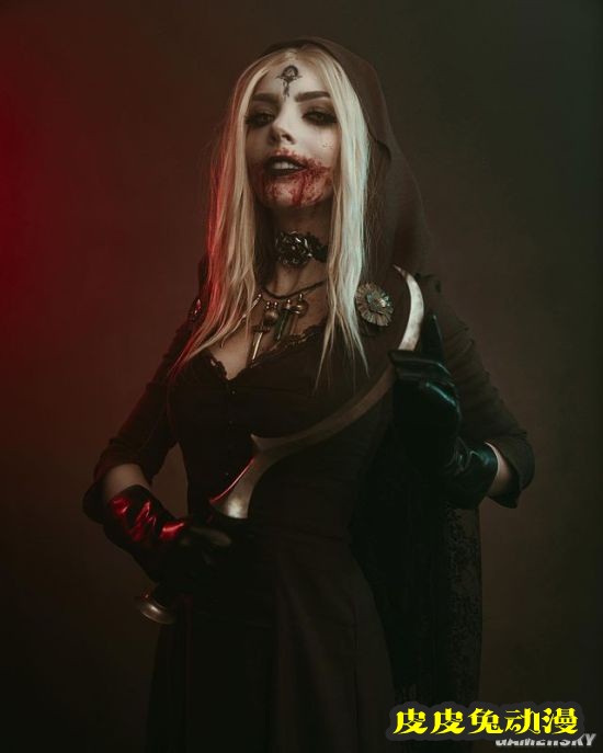《生化危机8》吸血鬼女儿COS 夺人性命的蛇蝎美人