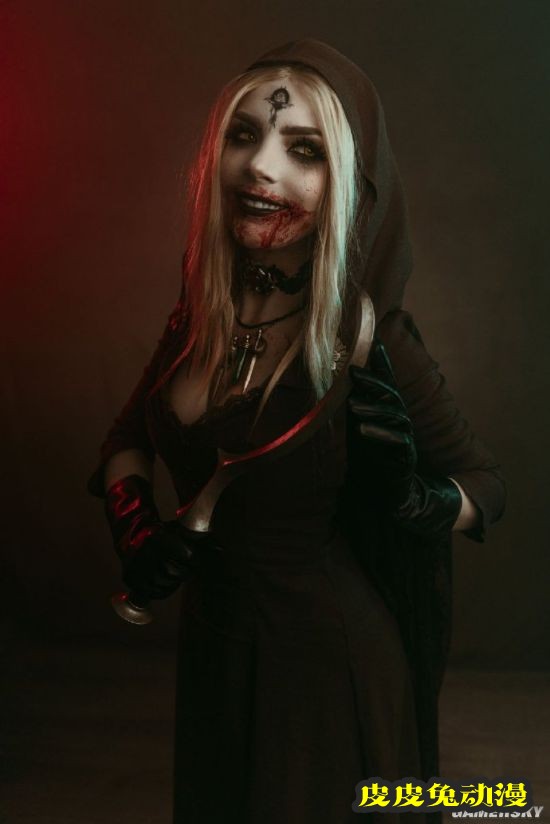 《生化危机8》吸血鬼女儿COS 夺人性命的蛇蝎美人