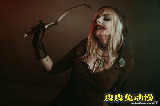 《生化危机8》吸血鬼女儿COS 夺人性命的蛇蝎美人