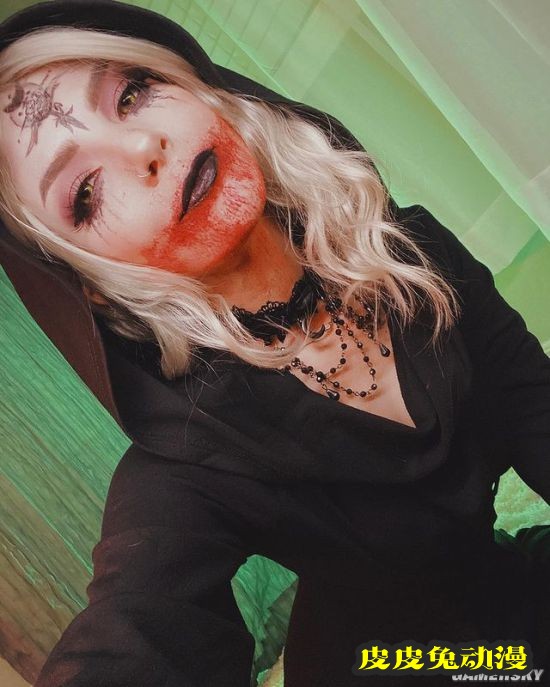 《生化危机8》吸血鬼女儿COS 夺人性命的蛇蝎美人