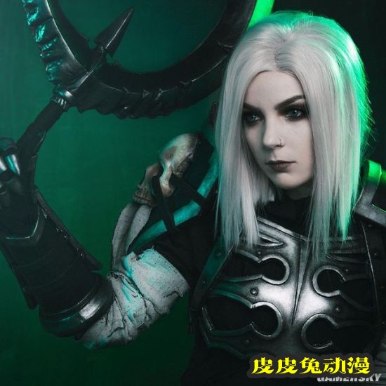 《生化危机8》吸血鬼女儿COS 夺人性命的蛇蝎美人