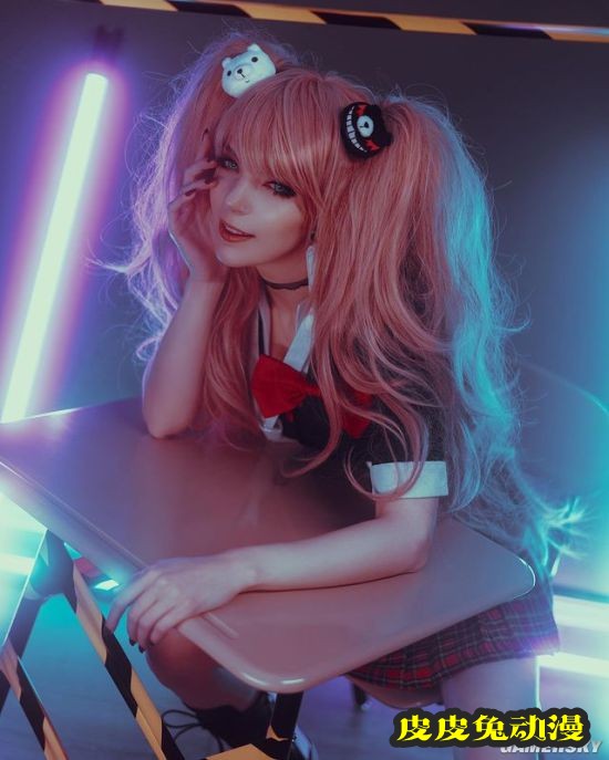 《生化危机8》吸血鬼女儿COS 夺人性命的蛇蝎美人