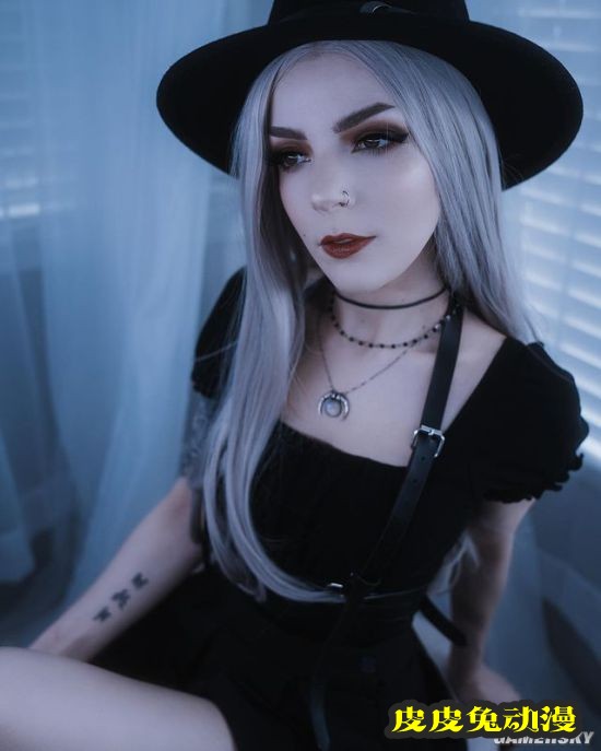 《生化危机8》吸血鬼女儿COS 夺人性命的蛇蝎美人