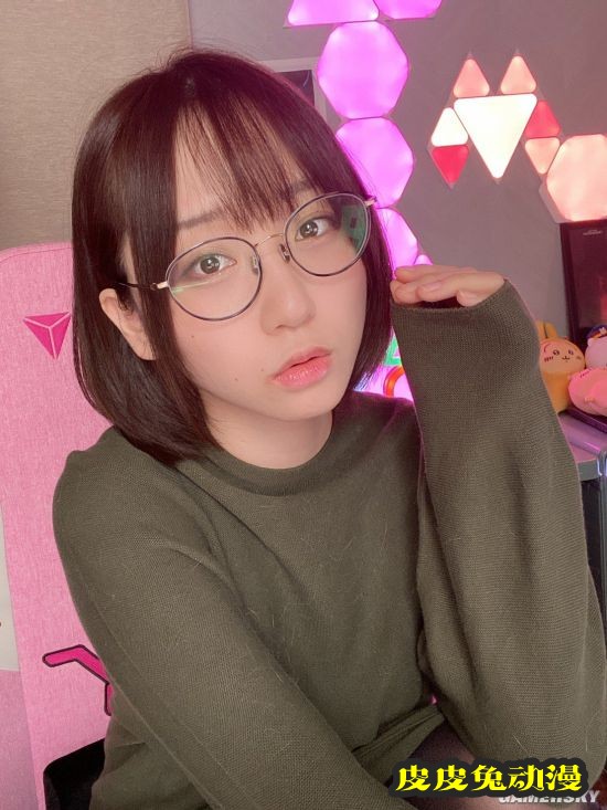 伊织萌和Enako梦幻联动拍写真 高颜值美体的大姐姐