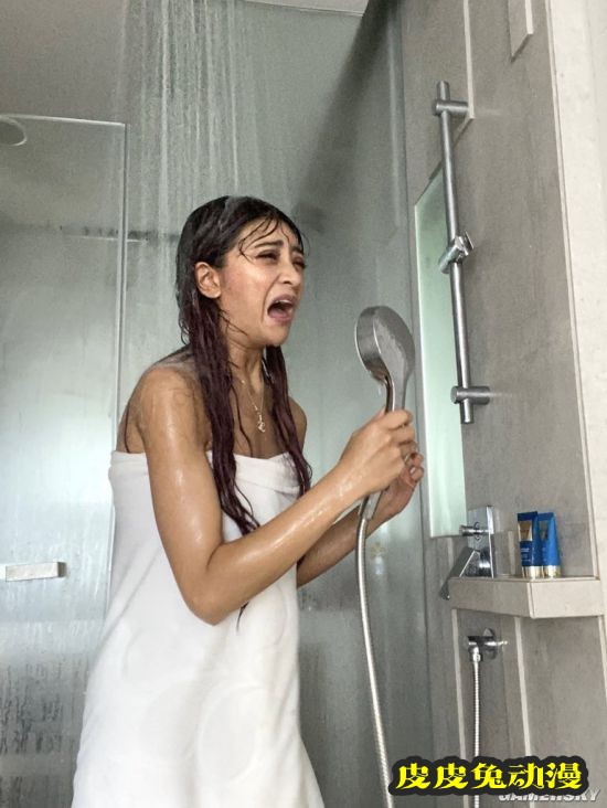 网红美女居家的“理想与现实” 原来美照都是摆拍