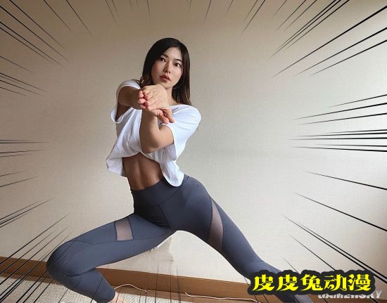 日本COSER模仿JOJO立走红 腹肌马甲线亮眼