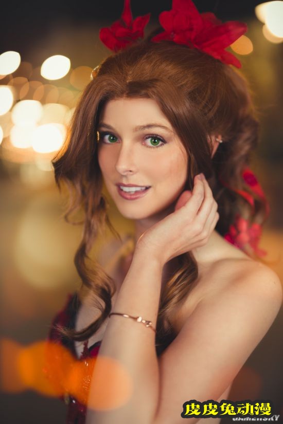 《FF7RE》英文配音COS爱丽丝 高杈红裙秀美腿