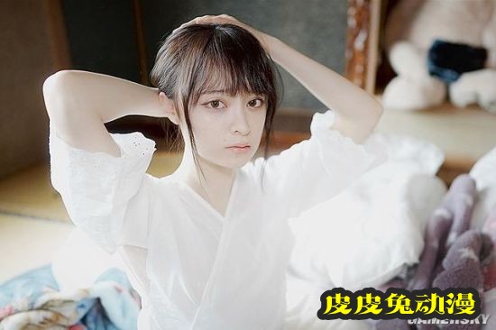 日本“破产美少女”走红网络 从城市被迫搬到乡下的YouTuber正妹