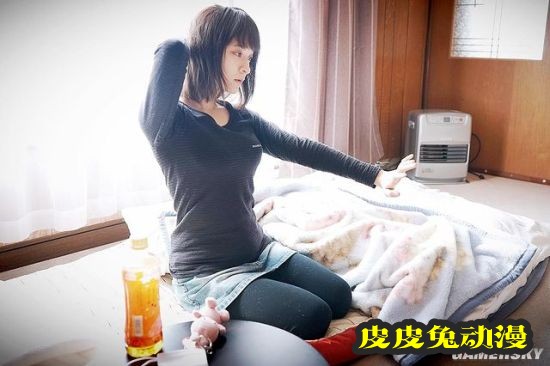 日本“破产美少女”走红网络 从城市被迫搬到乡下的YouTuber正妹