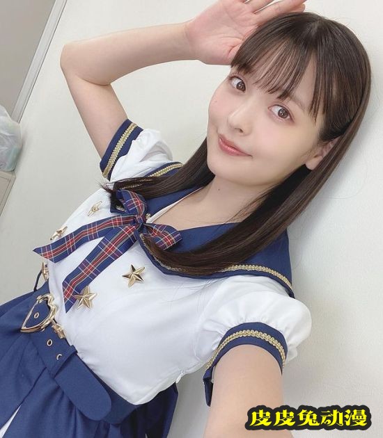 上坂堇参加音乐节目 过膝袜美照发布