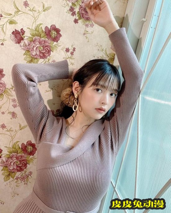 上坂堇参加音乐节目 过膝袜美照发布