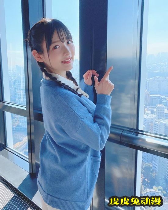 上坂堇参加音乐节目 过膝袜美照发布