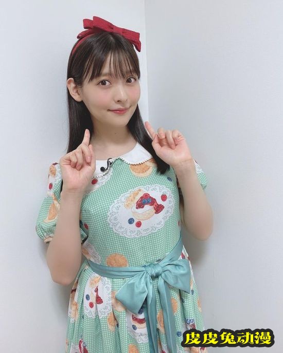 上坂堇参加音乐节目 过膝袜美照发布