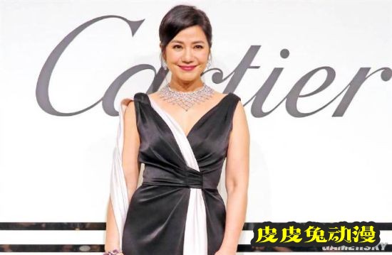 钟楚红19岁泳装照曝光 称自己不是十全十美