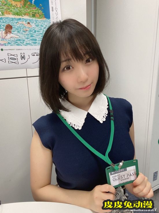 伊织萌参演电影《东京复仇者》 晒优雅礼服美照