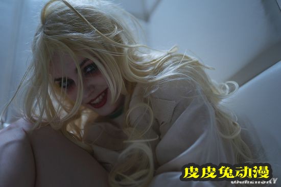 俄妹COS精分版小丑女 一双长腿白到可怕-皮皮兔动漫