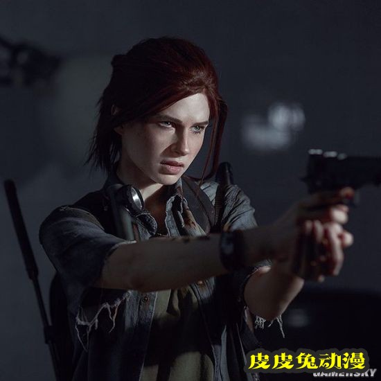 俄妹COS不同版本蒂法 纤腰短裙礼服亮眼