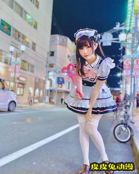 日本第一女仆接受采访 透露女仆店的工作内容